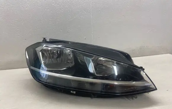 Volkswagen Golf VII Headlight/headlamp 5G1941006D 1EB2243 X601UM782G62