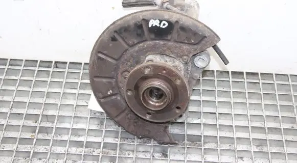 Volkswagen PASSAT CC Front wheel hub