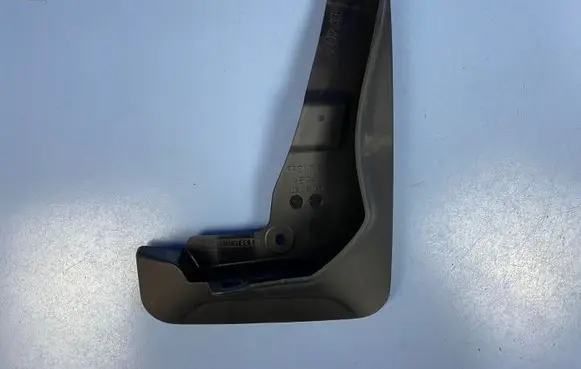 Toyota RAV 4 (XA40) Front mudguard 76621YY080A