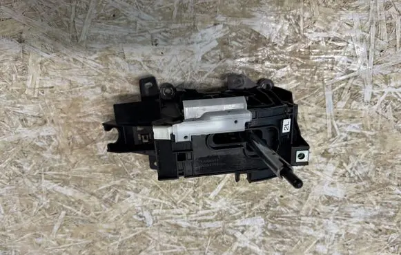 Toyota RAV 4 (XA50) Gear shifter/selector 75G892 75M016