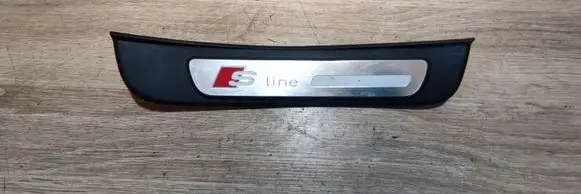 Audi A5 8T 8F Front sill trim cover 8T8853376A
