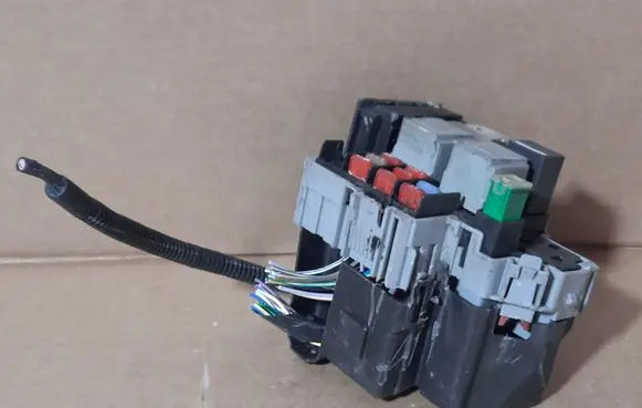 Ford S-MAX Fuse module 6G9T14A481BA 6G9T14A481