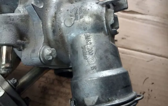 Mercedes-Benz ML W164 Thermostat/thermostat housing A6422002315