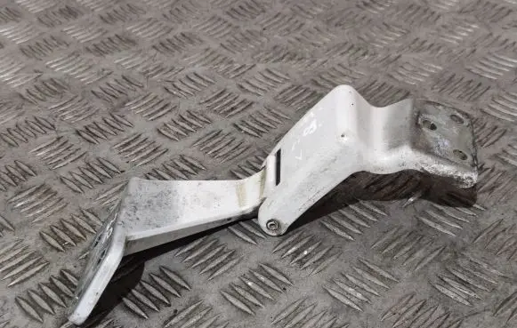 Mercedes-Benz Vito Viano W447 Tailgate/trunk/boot hinge A4477400337