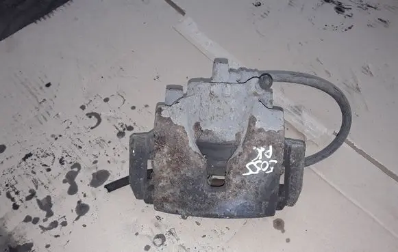 Honda Civic IX Front brake caliper 672 001
