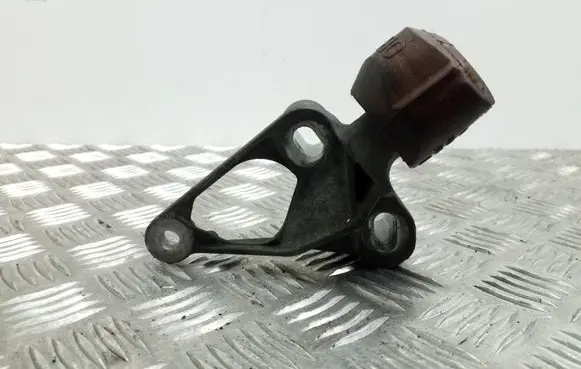 Audi A4 S4 B8 8K Engine mount bracket 8K0199343C 8K019939D