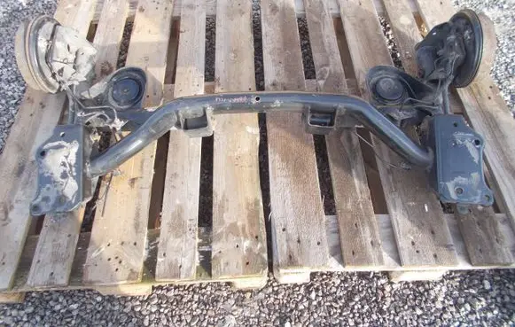 Fiat Panda II Rear axle beam 
