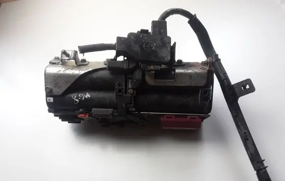 Mazda 6 Voltage converter inverter GKH867ZC0