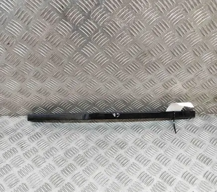 BMW 3 F30 F35 F31 Rear door window/glass frame 7258338