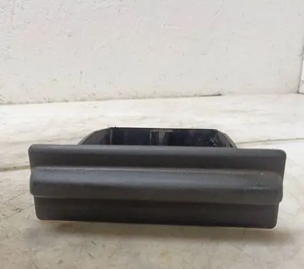 Mercedes-Benz 207 310 Ashtray (front) 