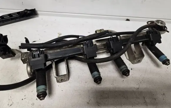 Audi A4 S4 B6 8E 8H Fuel main line pipe 06B133551H A188B01580