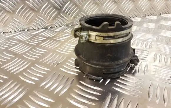 Mazda CX-7 Air intake hose/pipe R2AX13225 K3804