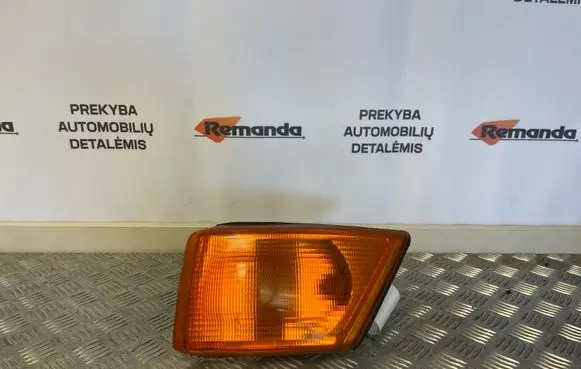 Iveco Daily 35 - 40.10 Front indicator light 1315106148