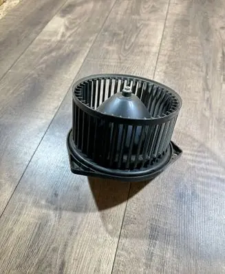 Nissan Navara D23 Heater fan/blower