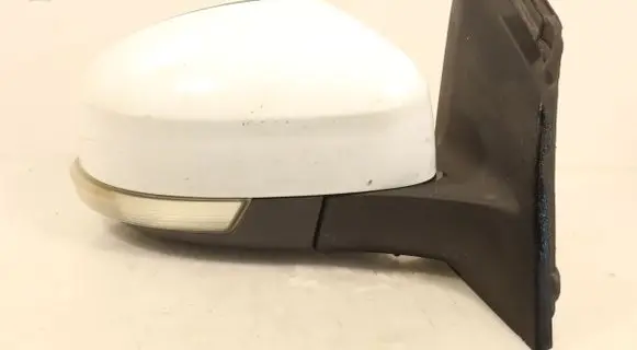 Ford Focus Front door electric wing mirror E9024550
