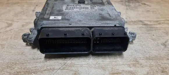 Volvo V70 Engine control unit/module 30771550