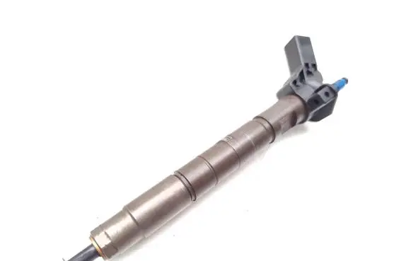 Fuel injector