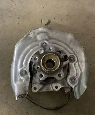 BMW X3 G01 Rear wheel hub 6871030