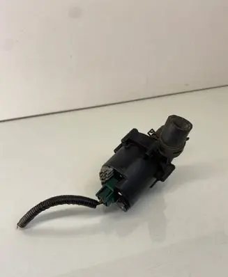 Nissan Leaf I (ZE0) Electric auxiliary coolant/water pump 