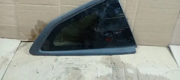 Chevrolet Camaro Rear side window 84547505