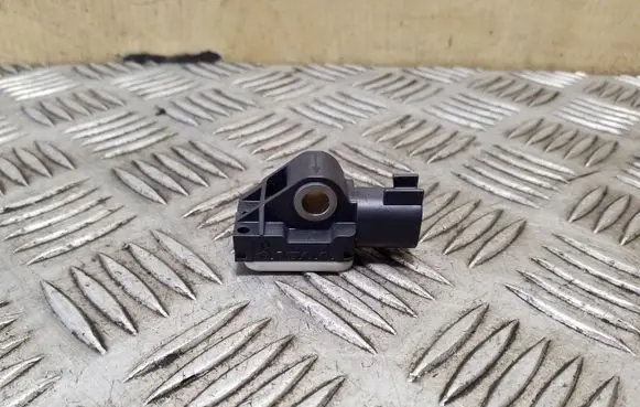 Volvo XC70 Airbag deployment crash/impact sensor 30712107