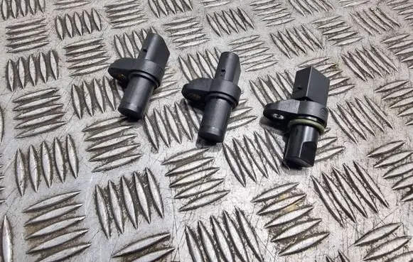 BMW 3 E46 Camshaft position sensor 7518628