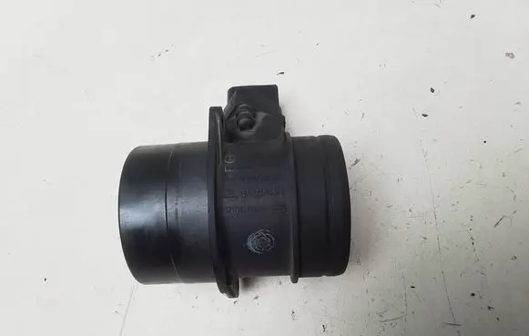 Audi A3 S3 8L Mass air flow meter 0280217529 071906461A