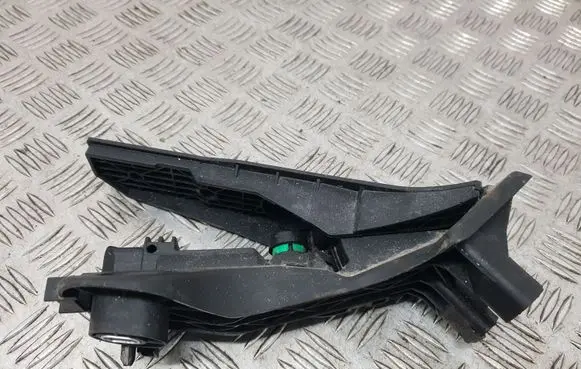Volkswagen Touran I Accelerator throttle pedal 1T1723503H