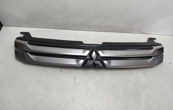 Mitsubishi Outlander Front bumper upper radiator grill 7450A959 7450A980