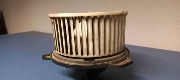Mazda 626 Heater fan/blower 8940000