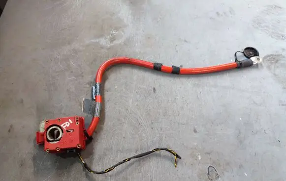 BMW 7 F01 F02 F03 F04 Positive cable (battery) 9217033