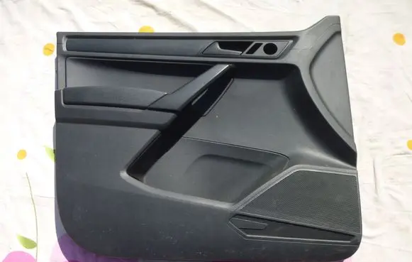 Volkswagen Caddy Front door card panel trim 2K5867007M 1071184 028525235