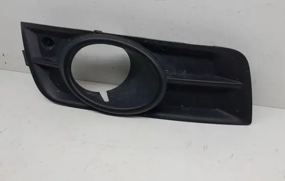 Chevrolet Cruze Front fog light trim/grill 96981085