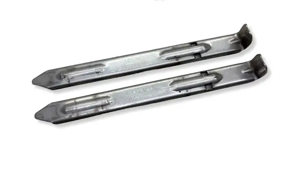 Volvo V70 Headlight/headlamp mounting bracket 30678340