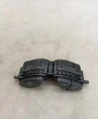 Ford Focus Air conditioning (A/C) switch 98AG19A945BG 111199 D3LOA