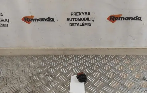 Opel Vivaro Windscreen/window heater switch 2648604