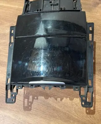 Mercedes-Benz E W212 Glove box central console A2126805750