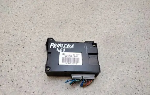 Nissan Primera Air conditioner control unit module ED05134710