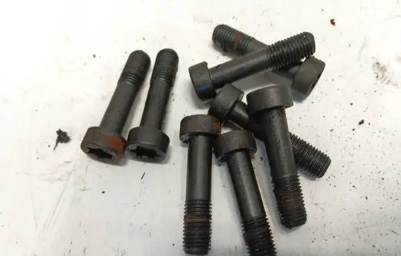 Nuts/bolts