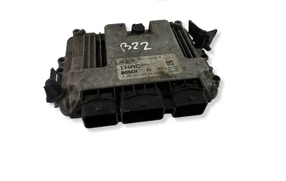 Ford Focus Engine control unit/module 3M5112A650MC 0281011263 1039S05857