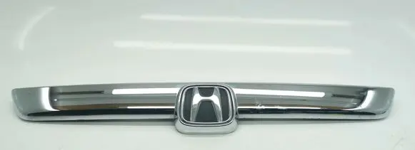 Honda CR-V Tailgate trim 74890SWWE110M1 74890SWWE010M1