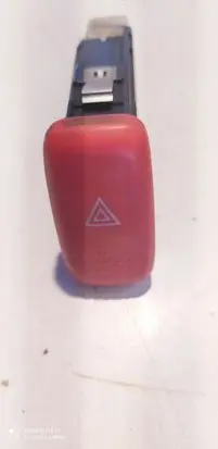 Honda HR-V Hazard light switch M17479