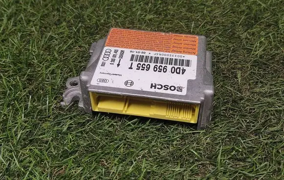 Audi A8 S8 D2 4D Airbag control unit/module 4D0959655T