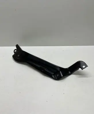 Cupra Terramar Fender mounting bracket 578805932