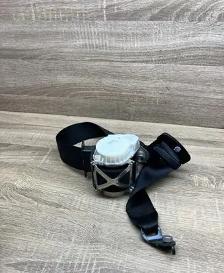 BMW 1 F20 F21 Front seatbelt 34078320D 7243307