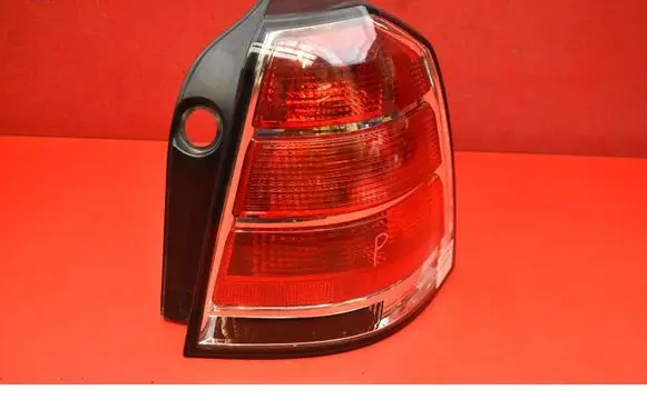Opel Zafira B Rear/tail lights
