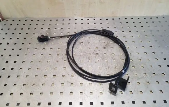Honda CR-V Fuel cap flap release cable 
