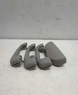 Opel Zafira C A set of handles for the ceiling 466465101