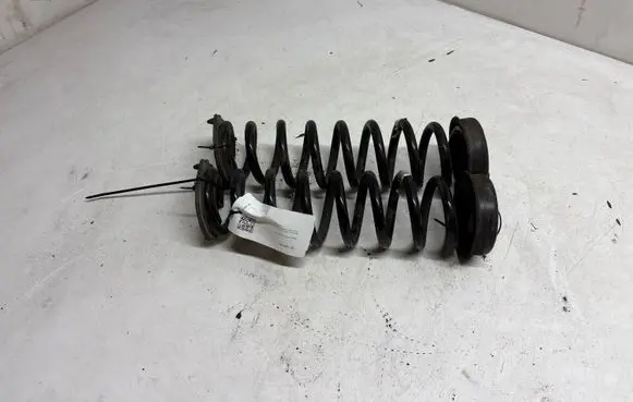 BMW 2 F22 F23 Rear coil spring
