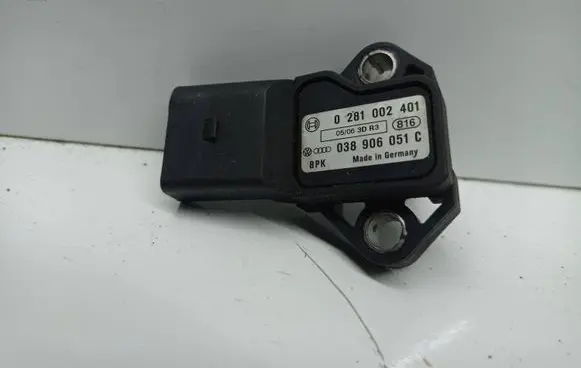 Audi A6 S6 C6 4F Air pressure sensor 0281002401 038906051C